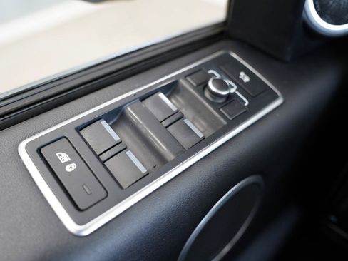 Used 2017 Land Rover Range Rover HSE AWD/4WD image 28