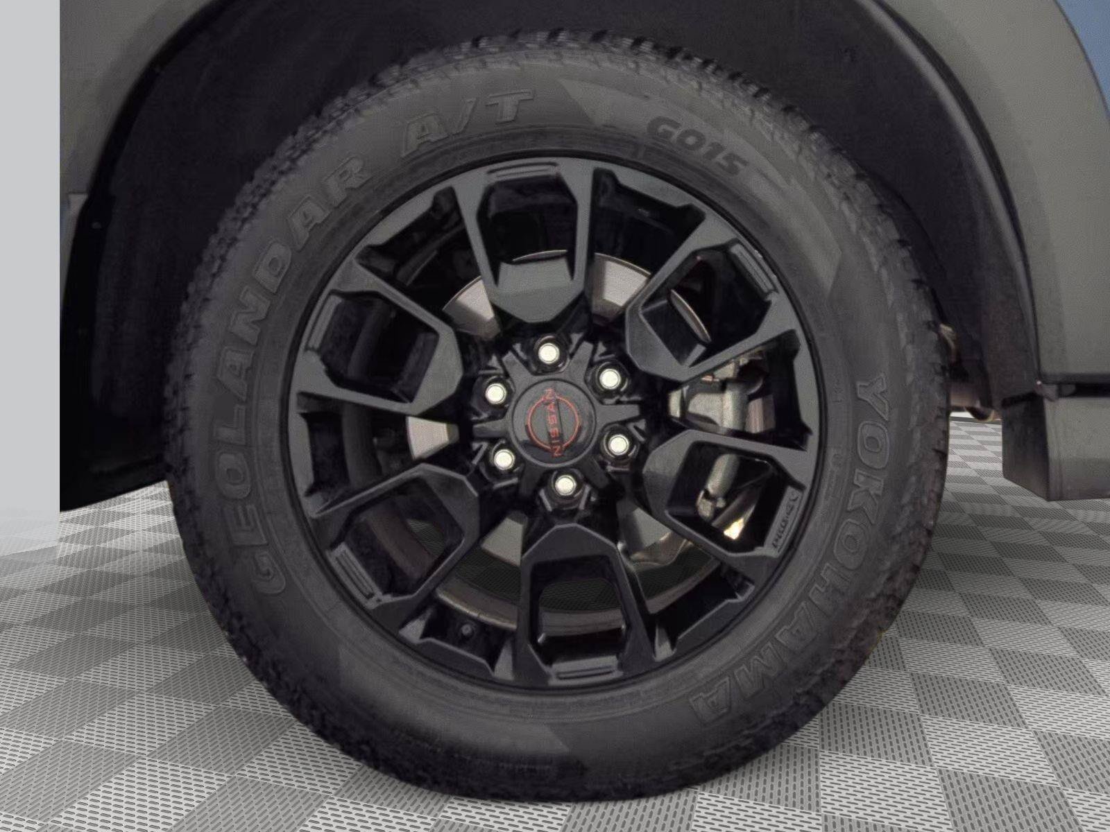 Used 2025 Nissan Armada PRO-4X w/ Pro-4X Premium Package AWD/4WD image 6