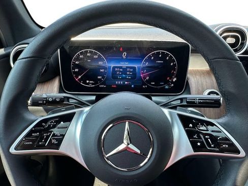 Certified 2025 Mercedes-Benz GLC 300 4MATIC image 19
