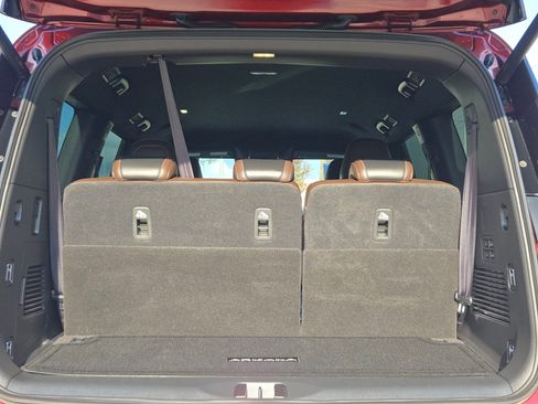 Certified 2025 Nissan Armada SL w/ Captain's Chari Seat Package image 26