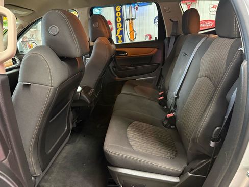 Used 2014 Chevrolet Traverse LT AWD/4WD image 18