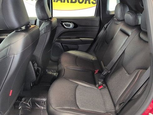 New 2026 Jeep Compass Trailhawk w/ Trailer Tow Group image 25