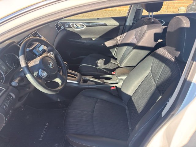 Used 2018 Nissan Sentra SV FWD image 5