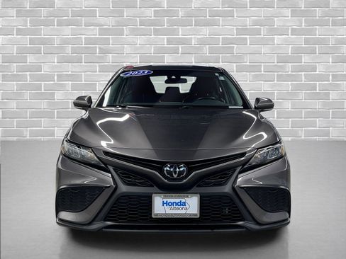 Used 2023 Toyota Camry SE image 8