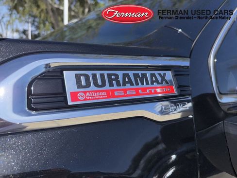 Used 2023 GMC Sierra 3500 Denali w/ Denali Black Diamond Edition image 12