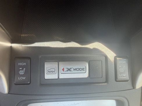 Used 2017 Subaru Forester 2.5i Premium AWD/4WD image 38