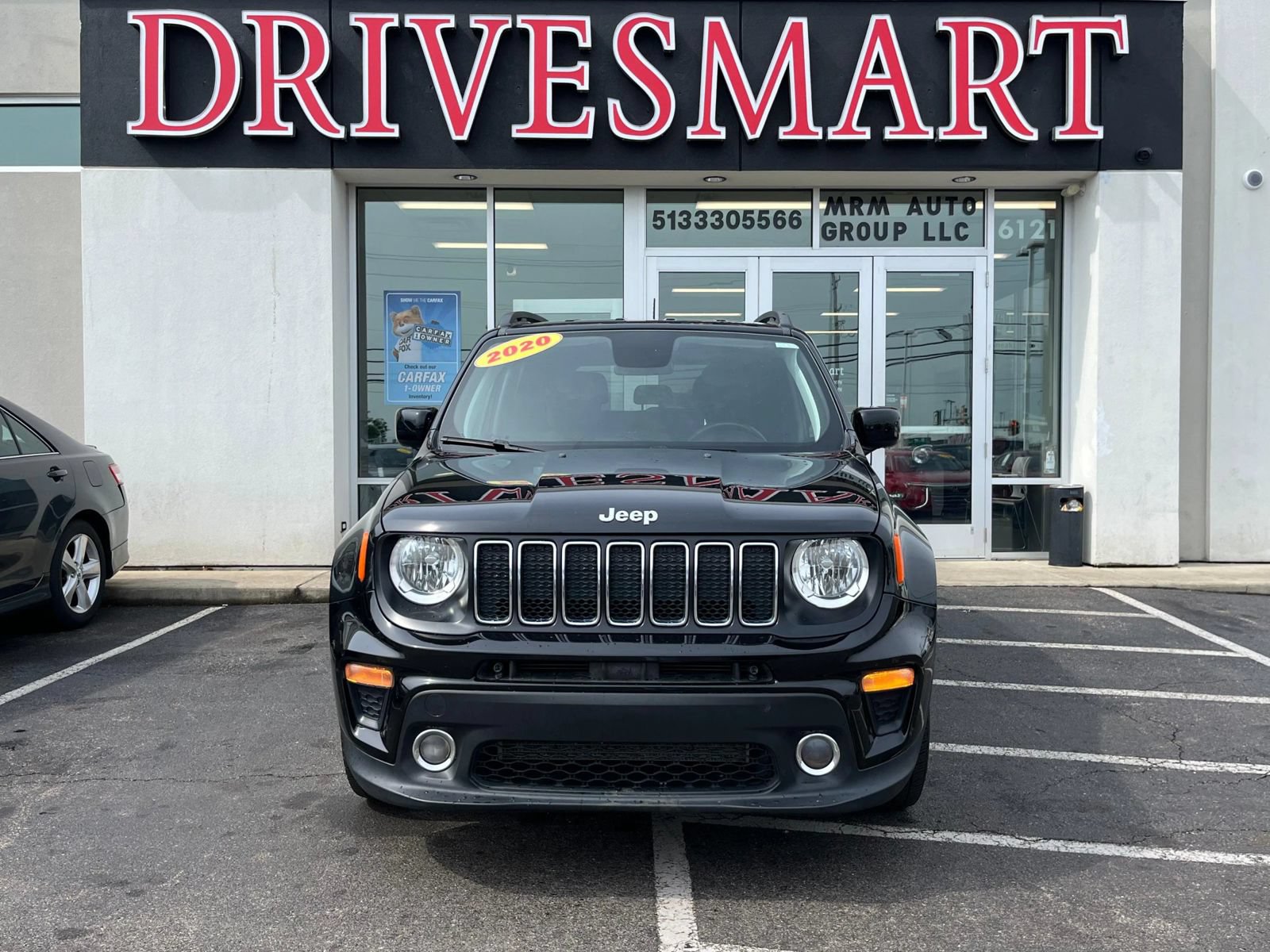 Used 2020 Jeep Renegade Latitude FWD image 4