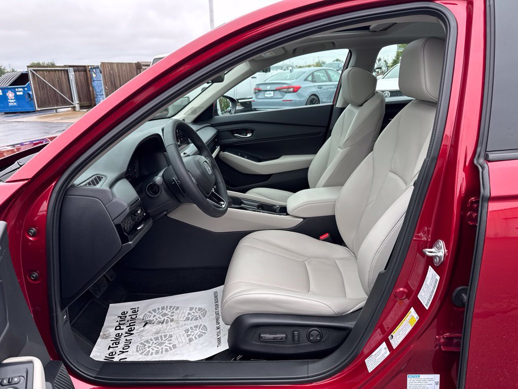 Certified 2025 Honda Accord EX-L image 31