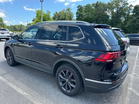 Used 2022 Volkswagen Tiguan SE FWD image 4