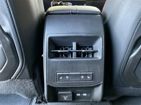 Used 2024 Jeep Wagoneer Launch Edition image 24