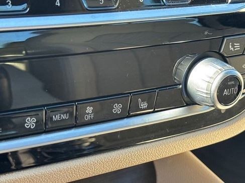 Used 2021 BMW 530i w/ Convenience Package image 24