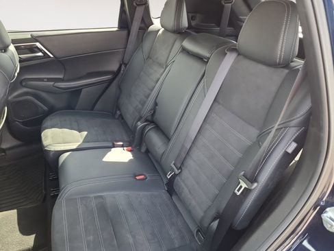 Used 2024 Mitsubishi Outlander SE Black Edition AWD/4WD image 13