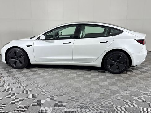 Used 2023 Tesla Model 3 Standard Range RWD image 2
