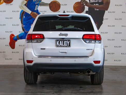 Used 2022 Jeep Grand Cherokee Limited image 24