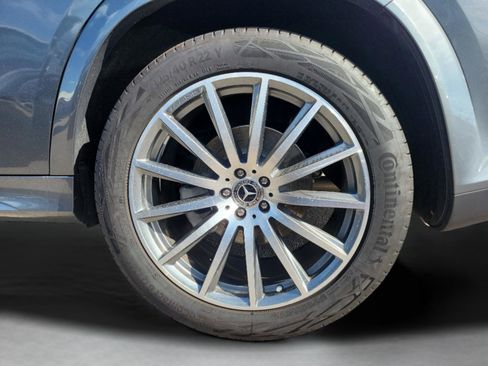 Certified 2025 Mercedes-Benz GLS 450 4MATIC image 33