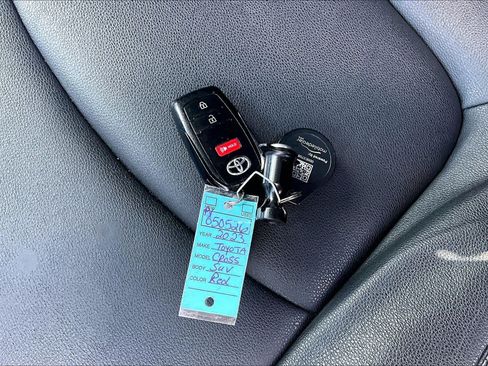 Certified 2023 Toyota Corolla Cross XLE FWD image 15