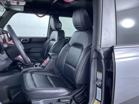 Used 2025 Ford Bronco Big Bend w/ Black Diamond Package AWD/4WD image 15