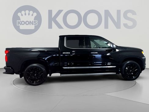 Used 2024 Chevrolet Silverado 1500 High Country AWD/4WD image 8