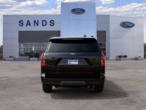 New 2027 Ford Expedition Platinum w/ Stealth Appearance Package AWD/4WD image 7