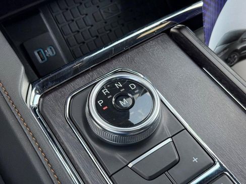 Certified 2024 Ford Expedition Max Platinum image 27