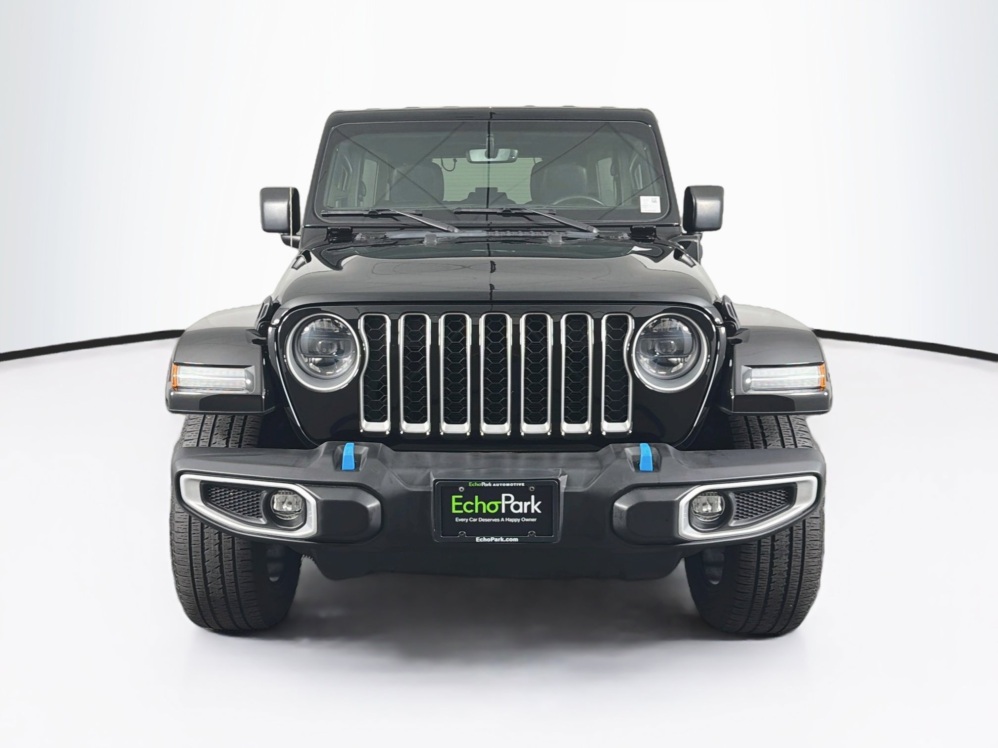 Used 2023 Jeep Wrangler Unlimited Sahara w/ Cold Weather Group AWD/4WD image 2