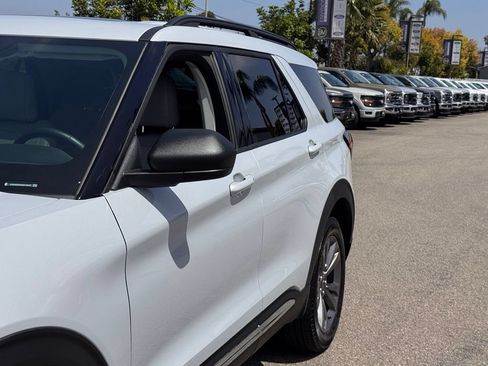 Used 2025 Ford Explorer Active w/ Active Comfort Package AWD/4WD image 9