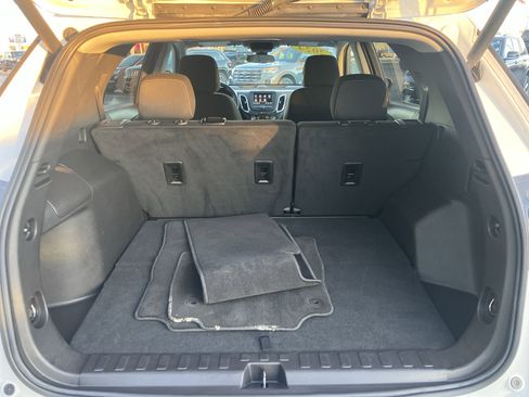 Used 2024 Chevrolet Equinox LT AWD/4WD image 12