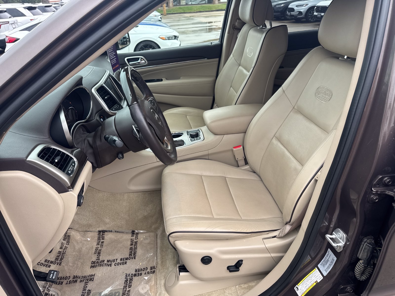 Used 2017 Jeep Grand Cherokee Overland AWD/4WD image 14