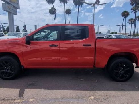 Certified 2022 Chevrolet Silverado 1500 Custom RWD image 5