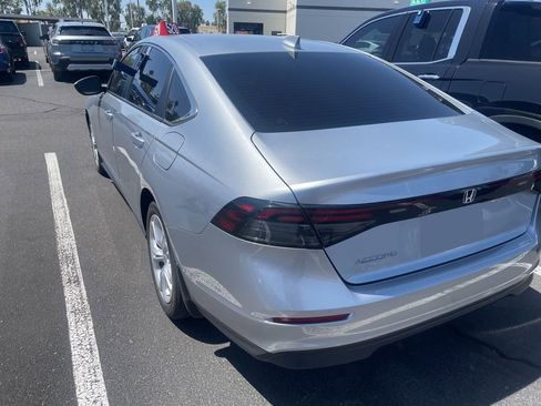Used 2025 Honda Accord LX image 4