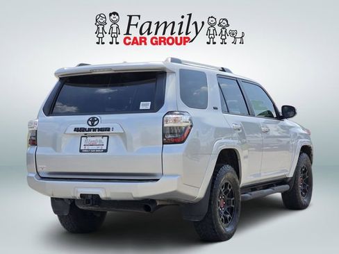 Used 2024 Toyota 4Runner SR5 Premium w/ Moonroof Package AWD/4WD image 4