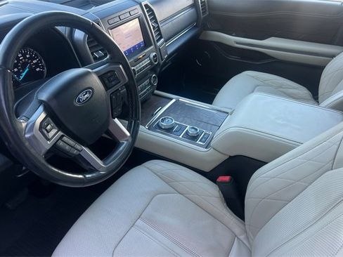 Used 2020 Ford Expedition Platinum image 10