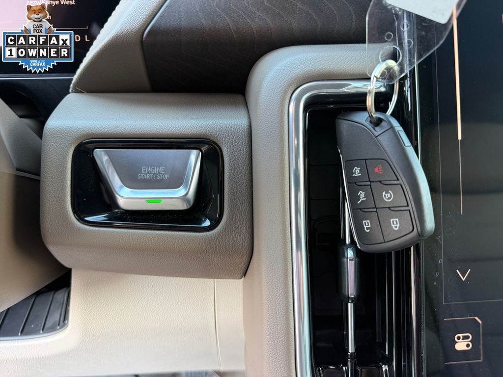 Used 2025 GMC Yukon XL Denali AWD/4WD image 27