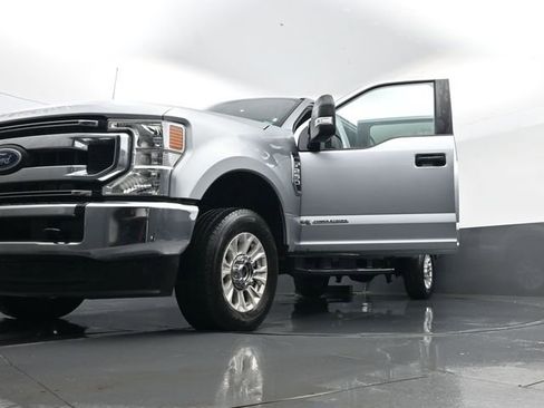 Used 2022 Ford F250 XLT image 32