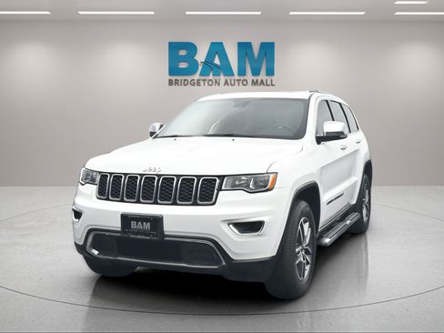Used 2022 Jeep Grand Cherokee Limited AWD/4WD image 2