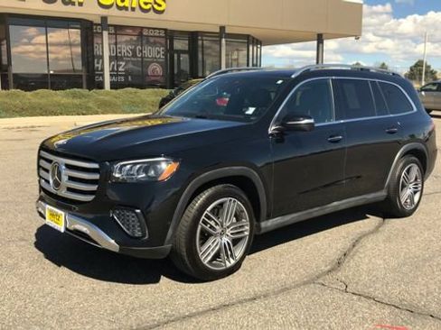 Used 2024 Mercedes-Benz GLS 450 4MATIC image 4
