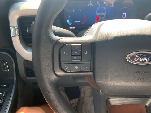Used 2026 Ford F250 XLT w/ XLT Premium Package AWD/4WD image 24