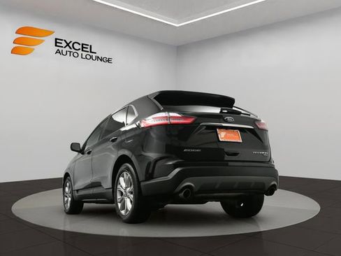 Used 2019 Ford Edge Titanium image 36