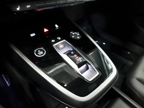 Certified 2024 Audi Q4 e-tron Premium Plus w/ Premium Plus image 20