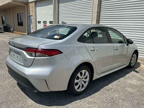 Used 2024 Toyota Corolla LE FWD image 11