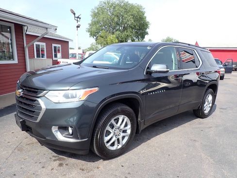Used 2019 Chevrolet Traverse LT AWD/4WD image 3