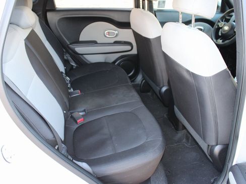 Used 2019 Kia Soul w/ Convenience Package image 17