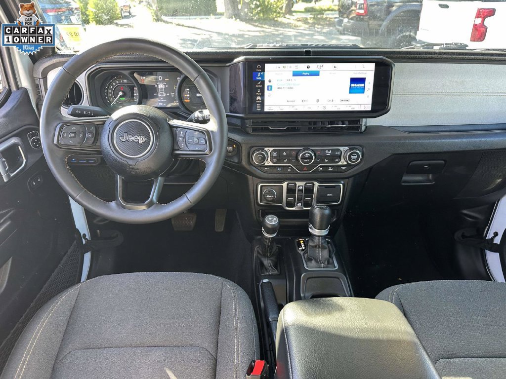 Used 2024 Jeep Wrangler Unlimited w/ Convenience Group AWD/4WD image 12