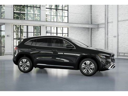 New 2026 Mercedes-Benz GLA 250 image 25