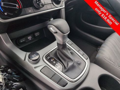 Used 2023 Kia Seltos LX image 22