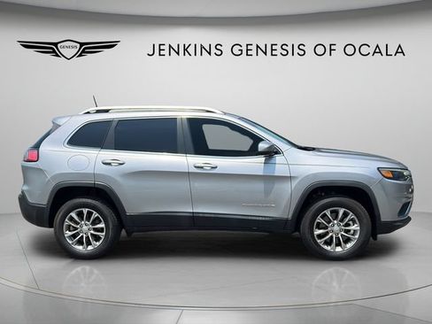 Used 2021 Jeep Cherokee Latitude Lux w/ Comfort/Convenience Group AWD/4WD image 2