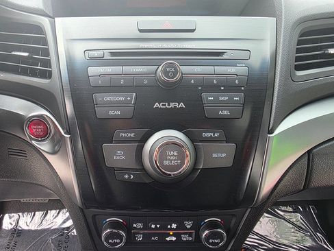 Used 2013 Acura ILX w/ Premium Package image 38