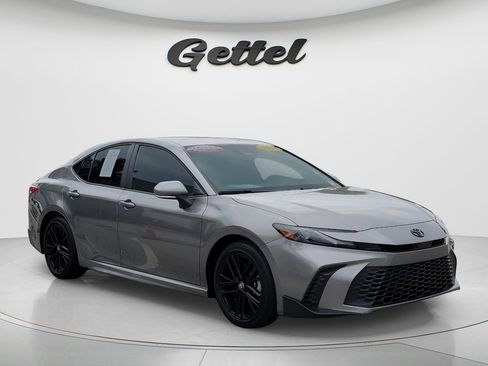 Certified 2026 Toyota Camry SE FWD image 3