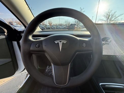 Used 2022 Tesla Model 3 Long Range image 13