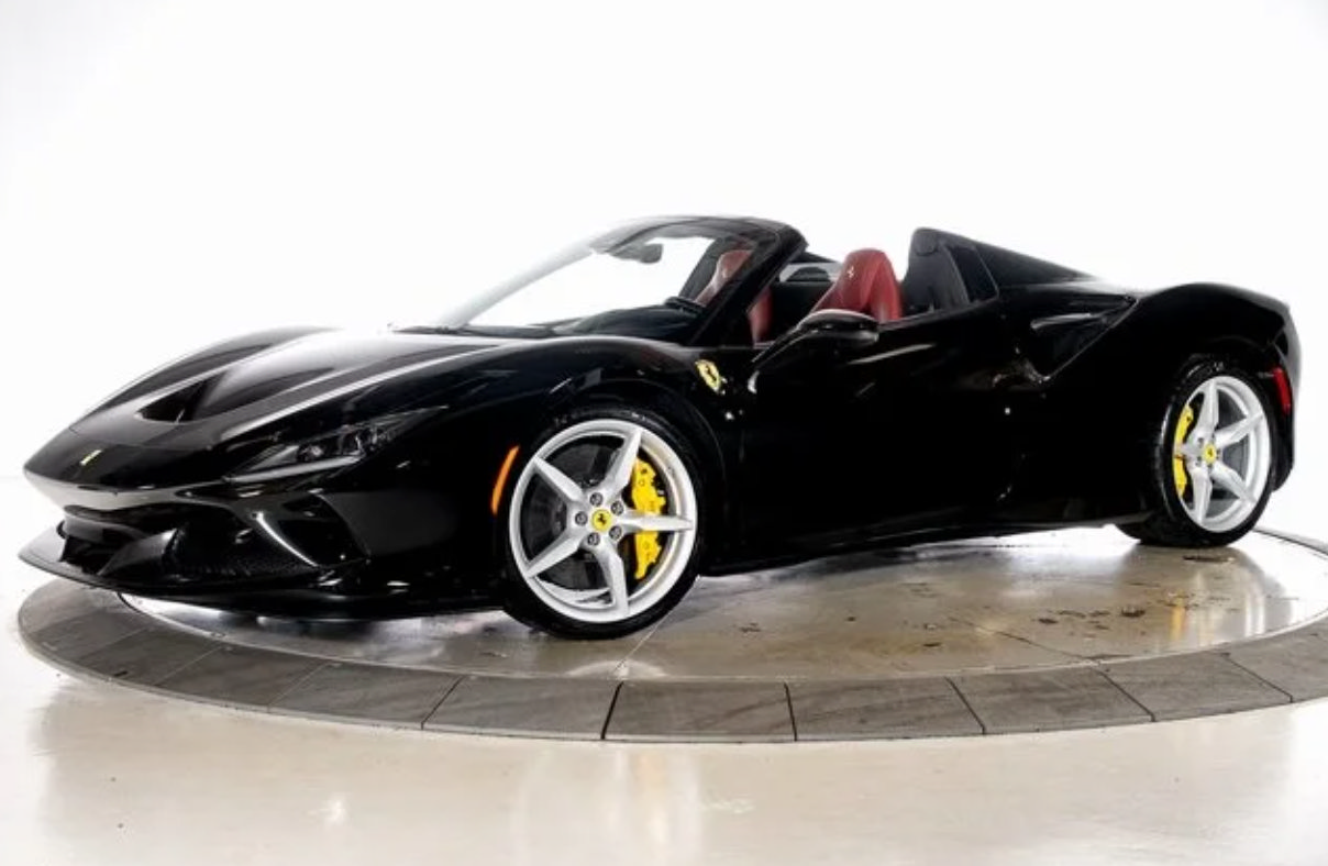 Used 2022 Ferrari F8 Tributo RWD image 1